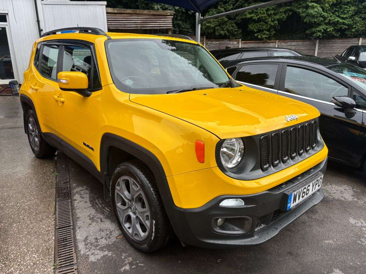 A 2016 JEEP RENEGADE 2.0 MultiJetII Longitude SUV 5dr Diesel Manual 4WD Euro 6 (s/s) (140 ps) A 2016 JEEP RENEGADE 2.0 MultiJetII Longitude SUV 5dr Diesel Manual 4WD Euro 6 (s/s) (140 ps)