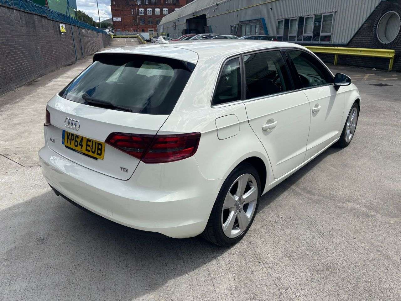 A 2014 AUDI A3 2.0 TDI Sport Sportback 5dr Diesel S Tronic Euro 6 (s/s) (150 ps) A 2014 AUDI A3 2.0 TDI Sport Sportback 5dr Diesel S Tronic Euro 6 (s/s) (150 ps)