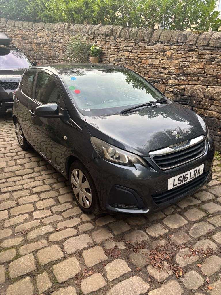 A 2016 PEUGEOT 108 1.0 Active Hatchback 5dr Petrol 2 Tronic Euro 6 (68 ps) A 2016 PEUGEOT 108 1.0 Active Hatchback 5dr Petrol 2 Tronic Euro 6 (68 ps)
