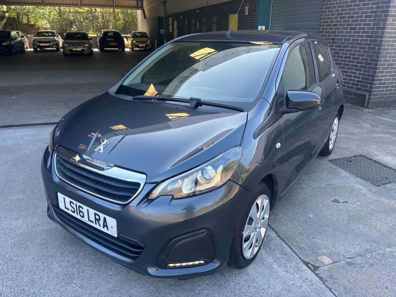 A 2016 PEUGEOT 108 1.0 Active Hatchback 5dr Petrol 2 Tronic Euro 6 (68 ps) A 2016 PEUGEOT 108 1.0 Active Hatchback 5dr Petrol 2 Tronic Euro 6 (68 ps)