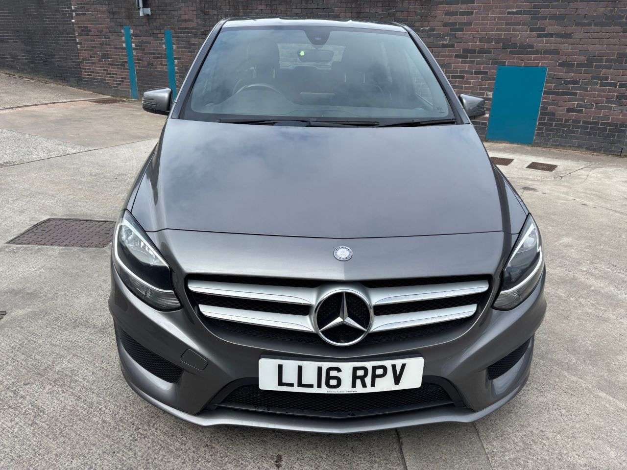 A 2016 MERCEDES-BENZ B CLASS 1.5 B180d AMG Line MPV 5dr Diesel 7G-DCT Euro 6 (s/s) (109 ps) A 2016 MERCEDES-BENZ B CLASS 1.5 B180d AMG Line MPV 5dr Diesel 7G-DCT Euro 6 (s/s) (109 ps)