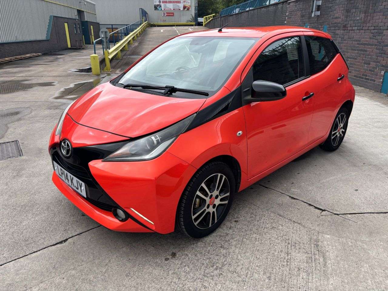A 2014 TOYOTA AYGO 1.0 VVT-i x-cite Hatchback 5dr Petrol Manual Euro 5 Euro 5 (68 ps) A 2014 TOYOTA AYGO 1.0 VVT-i x-cite Hatchback 5dr Petrol Manual Euro 5 Euro 5 (68 ps)