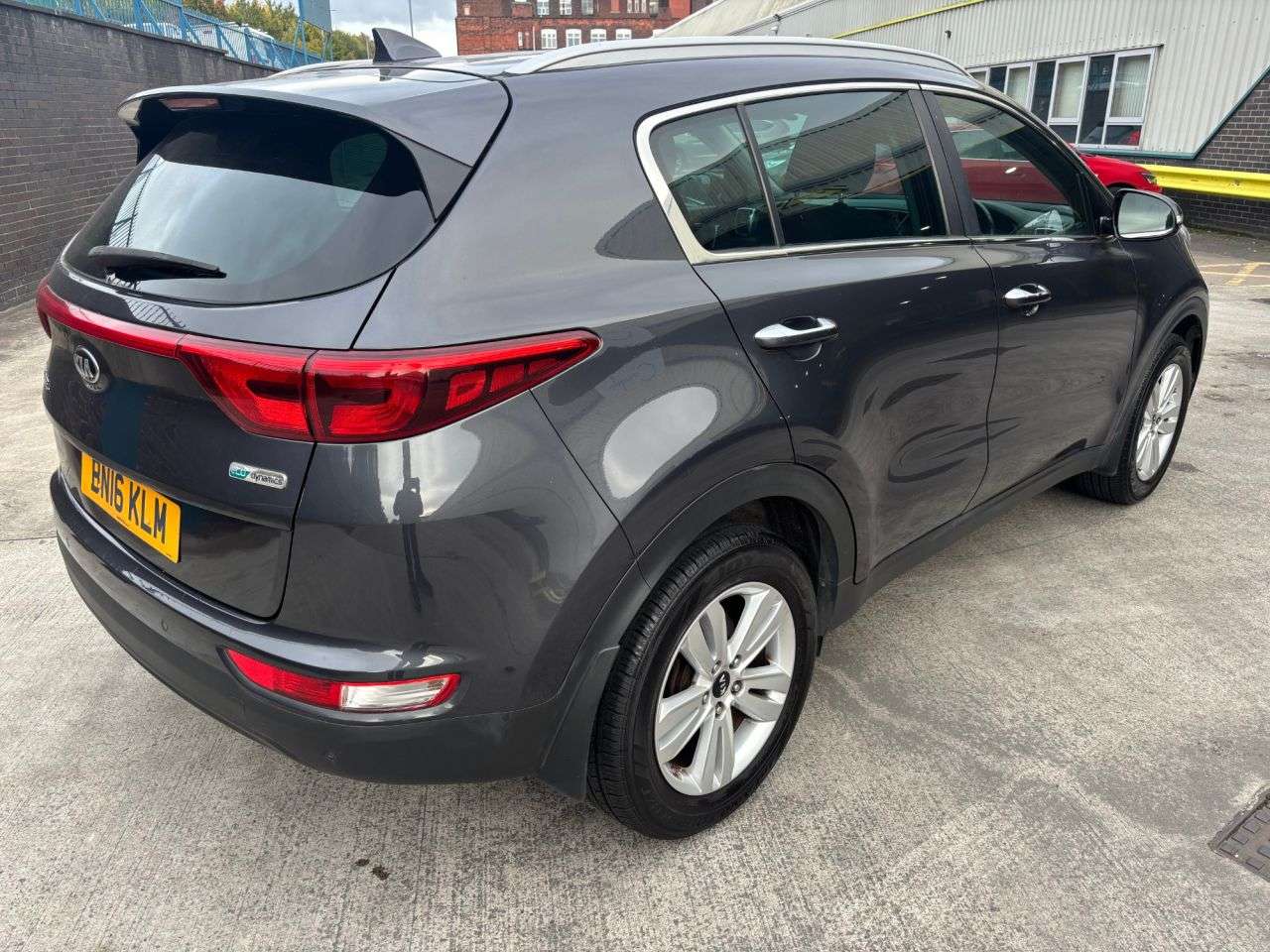 A 2016 KIA SPORTAGE 1.6 GDi 2 SUV 5dr Petrol Manual Euro 6 (s/s) (130 bhp) A 2016 KIA SPORTAGE 1.6 GDi 2 SUV 5dr Petrol Manual Euro 6 (s/s) (130 bhp)