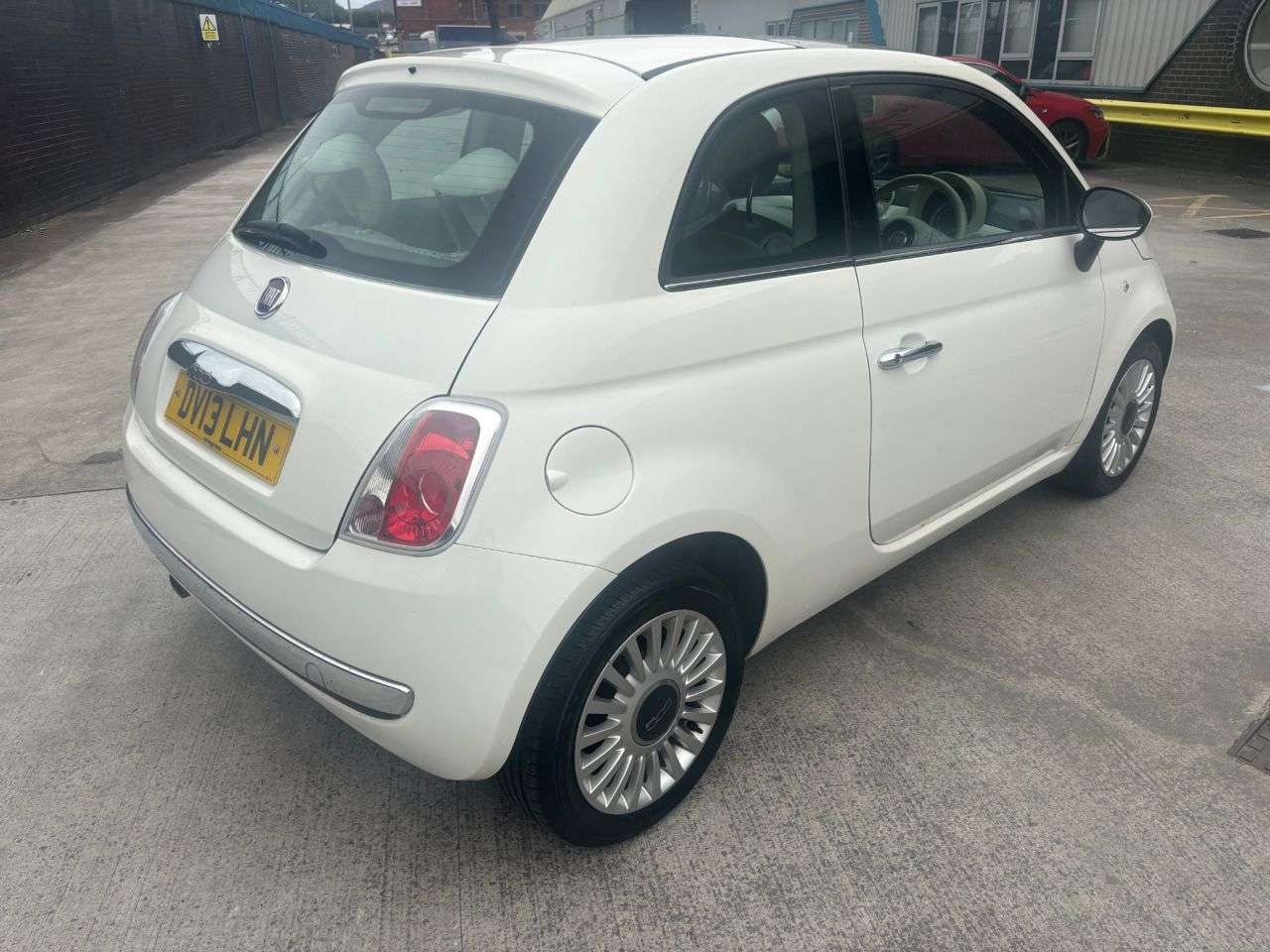 A 2013 FIAT 500 1.2 Lounge Hatchback 3dr Petrol Manual Euro 4 (69 bhp) A 2013 FIAT 500 1.2 Lounge Hatchback 3dr Petrol Manual Euro 4 (69 bhp)