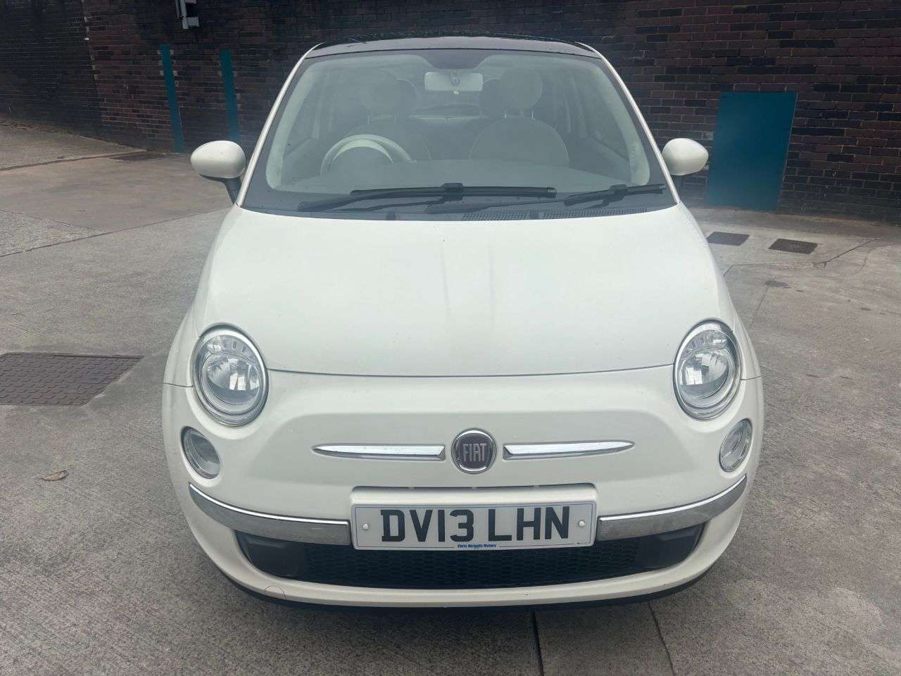 A 2013 FIAT 500 1.2 Lounge Hatchback 3dr Petrol Manual Euro 4 (69 bhp) A 2013 FIAT 500 1.2 Lounge Hatchback 3dr Petrol Manual Euro 4 (69 bhp)