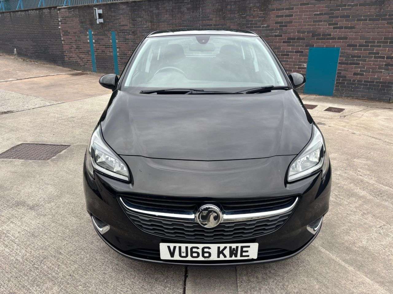 A 2016 VAUXHALL CORSA 1.4i ecoFLEX SRi Hatchback 5dr Petrol Manual Euro 6 (90 ps) A 2016 VAUXHALL CORSA 1.4i ecoFLEX SRi Hatchback 5dr Petrol Manual Euro 6 (90 ps)