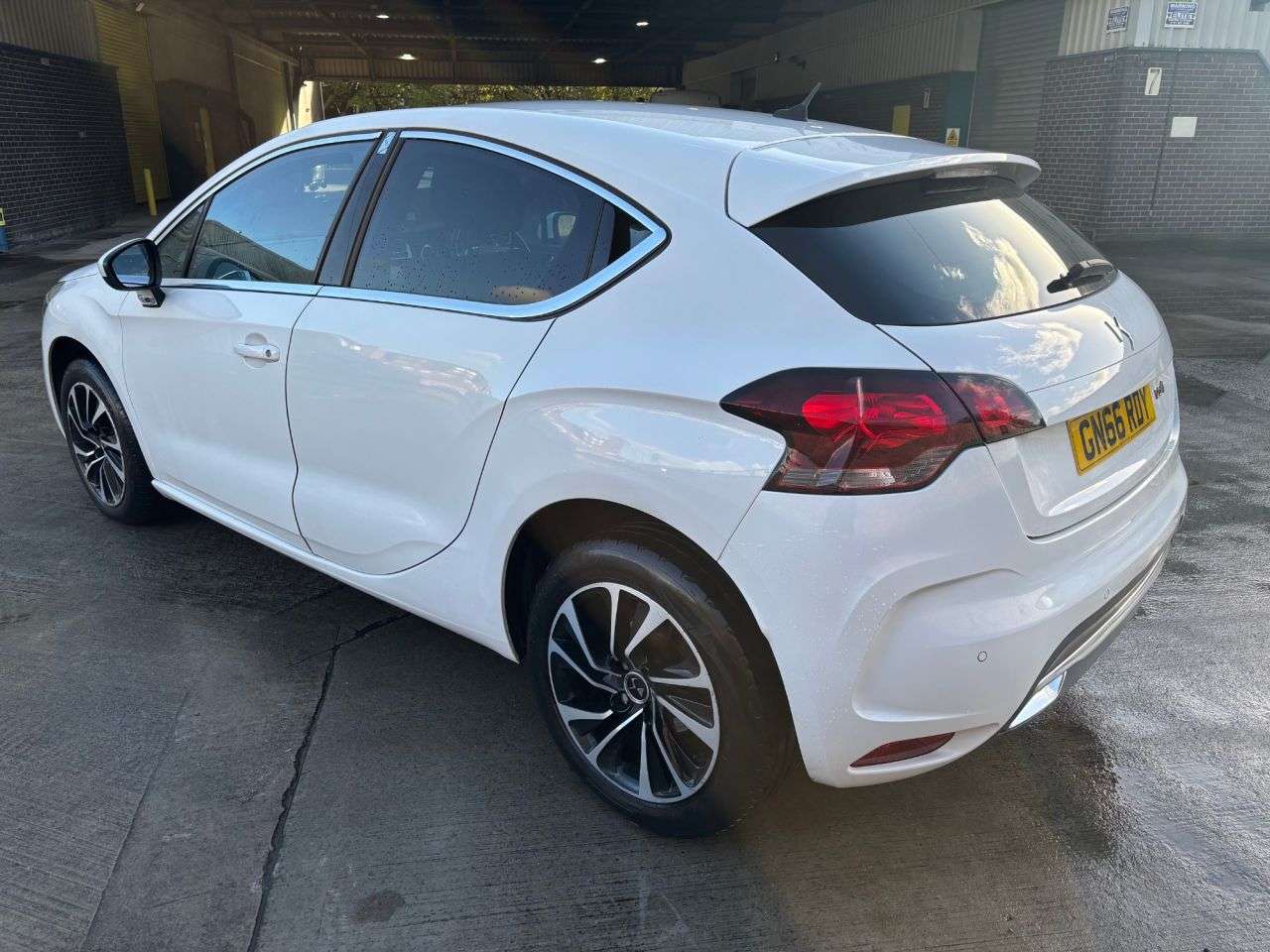 2016 DS AUTOMOBILES DS 4 2016 DS AUTOMOBILES DS 4