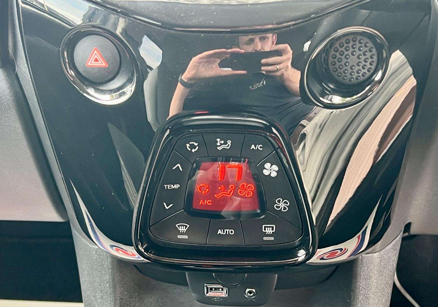 2021 PEUGEOT 108 2021 PEUGEOT 108