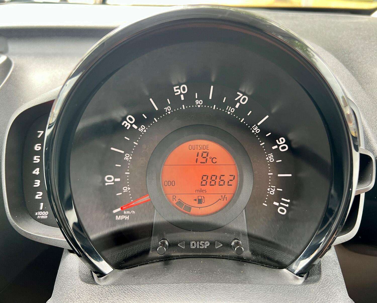 2021 PEUGEOT 108 2021 PEUGEOT 108