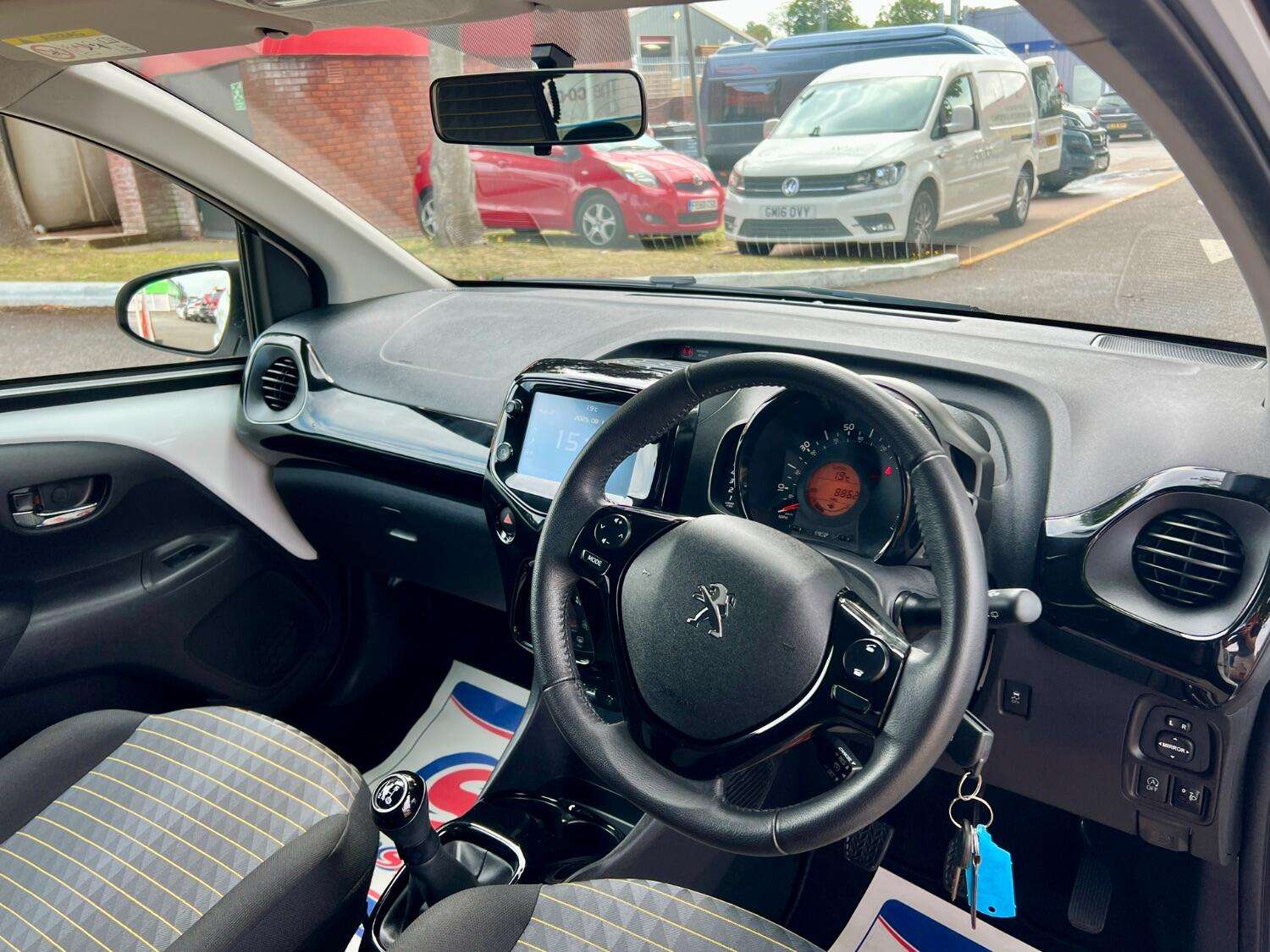 2021 PEUGEOT 108 2021 PEUGEOT 108