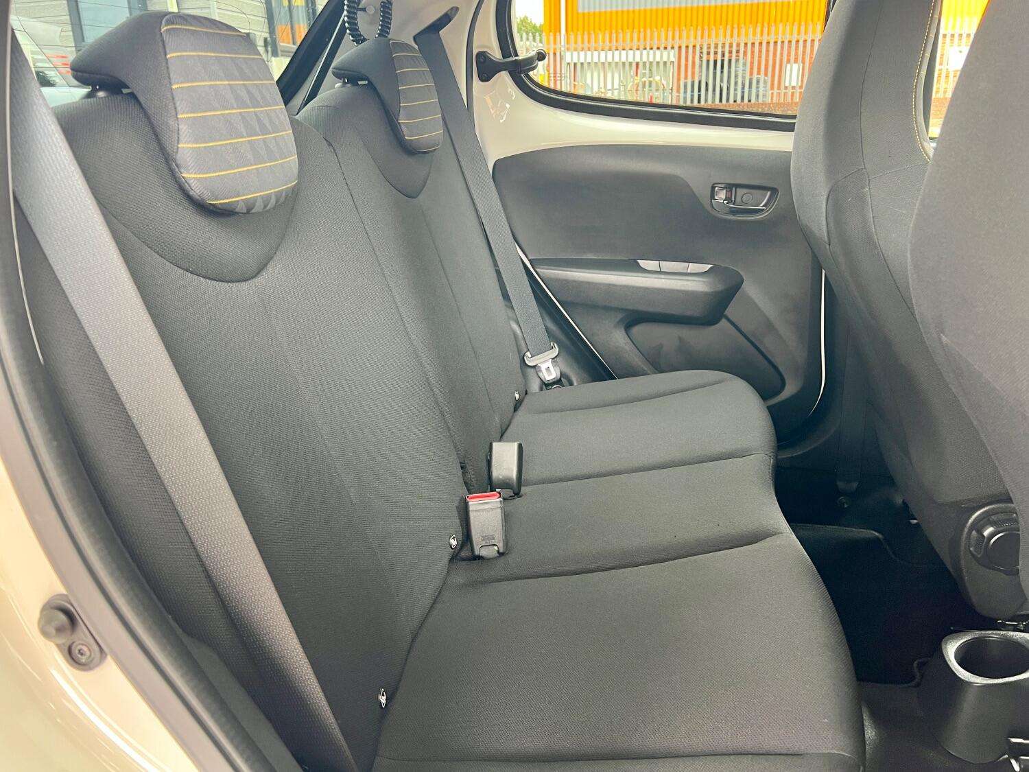 2021 PEUGEOT 108 2021 PEUGEOT 108