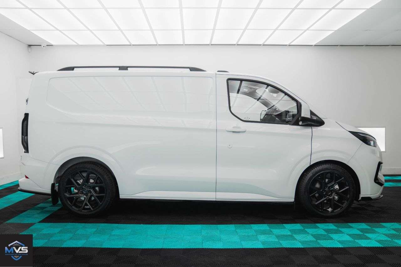 A 0 FORD TRANSIT CUSTOM 2.0 SWB MATRIX X SPORT EDITION A 0 FORD TRANSIT CUSTOM 2.0 SWB MATRIX X SPORT EDITION