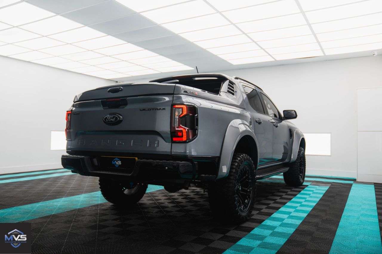 A 0 FORD RANGER 3.0 V6 PREDATOR WIDE ARCH EDITION CARBONISED GREY A 0 FORD RANGER 3.0 V6 PREDATOR WIDE ARCH EDITION CARBONISED GREY