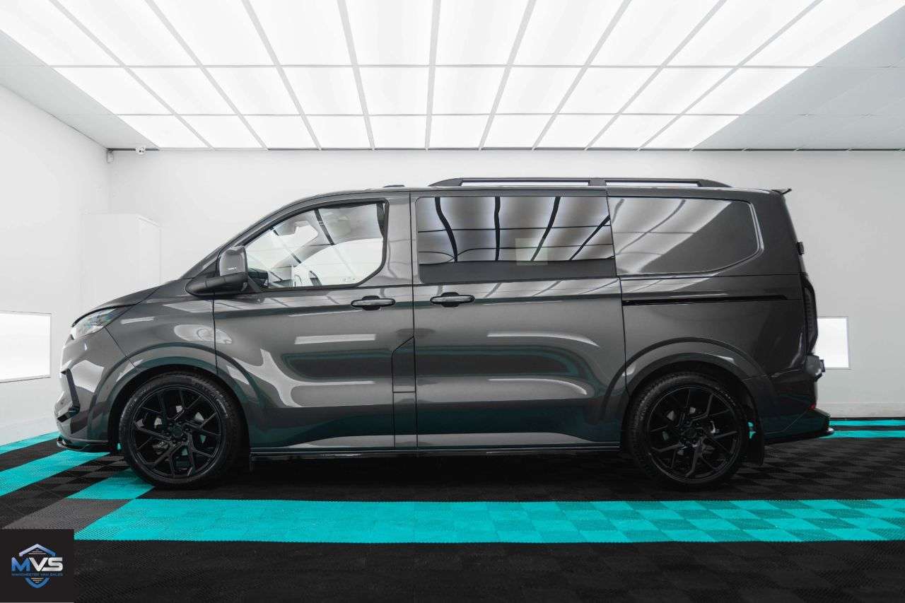 A null FORD TRANSIT CUSTOM 2.0 SWB Matrix X SPORTS EDITION DCAB A null FORD TRANSIT CUSTOM 2.0 SWB Matrix X SPORTS EDITION DCAB