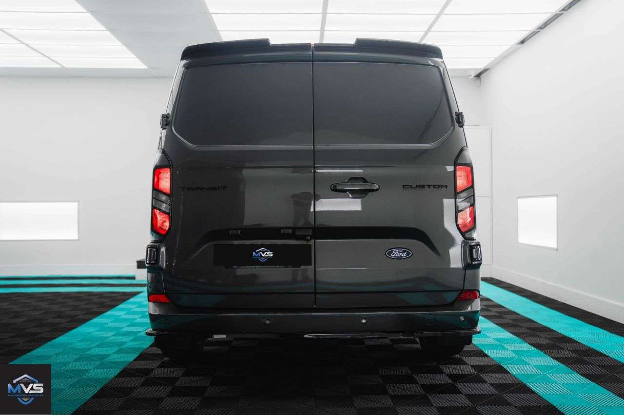 A null FORD TRANSIT CUSTOM 2.0 SWB Matrix X SPORTS EDITION DCAB A null FORD TRANSIT CUSTOM 2.0 SWB Matrix X SPORTS EDITION DCAB
