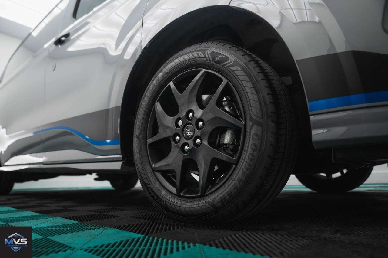 A 2024 FORD E-TRANSIT CUSTOM 320 65kWh Sport Electric SWB 220bhp AUTO - Grey Matter FULLY ELECTRIC HIGH A 2024 FORD E-TRANSIT CUSTOM 320 65kWh Sport Electric SWB 220bhp AUTO - Grey Matter FULLY ELECTRIC HIGH