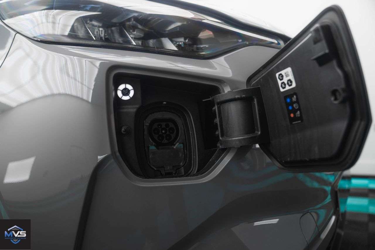 A 2024 FORD E-TRANSIT CUSTOM 320 65kWh Sport Electric SWB 220bhp AUTO - Grey Matter FULLY ELECTRIC HIGH A 2024 FORD E-TRANSIT CUSTOM 320 65kWh Sport Electric SWB 220bhp AUTO - Grey Matter FULLY ELECTRIC HIGH