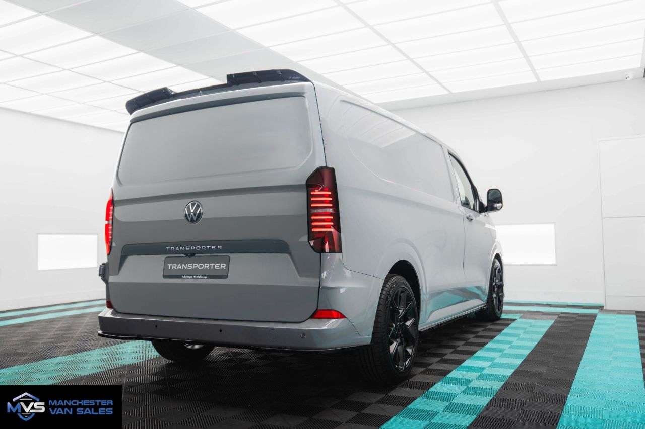 A 0 VOLKSWAGEN TRANSPORTER 2.0 SWB 170BHP AUTO Matrix X SPORT STONE GREY A 0 VOLKSWAGEN TRANSPORTER 2.0 SWB 170BHP AUTO Matrix X SPORT STONE GREY