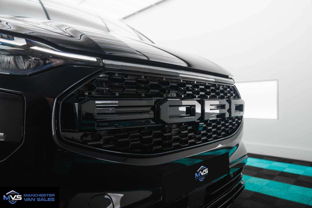 A null FORD TRANSIT CUSTOM 2.5 PHEV 232BHP AUTO Matrix X SPORT EDITION DCAB A null FORD TRANSIT CUSTOM 2.5 PHEV 232BHP AUTO Matrix X SPORT EDITION DCAB