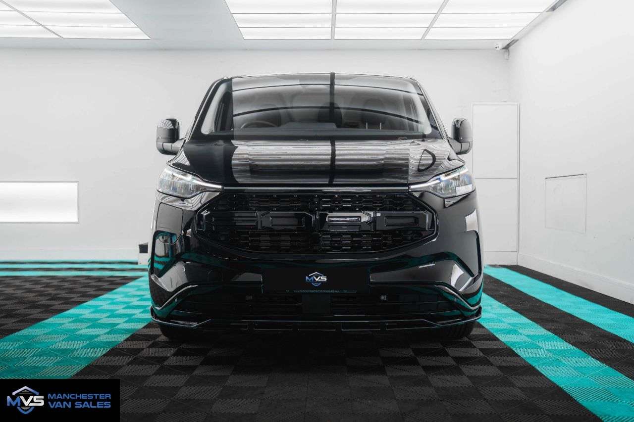 A null FORD TRANSIT CUSTOM 2.5 PHEV 232BHP AUTO Matrix X SPORT EDITION DCAB A null FORD TRANSIT CUSTOM 2.5 PHEV 232BHP AUTO Matrix X SPORT EDITION DCAB