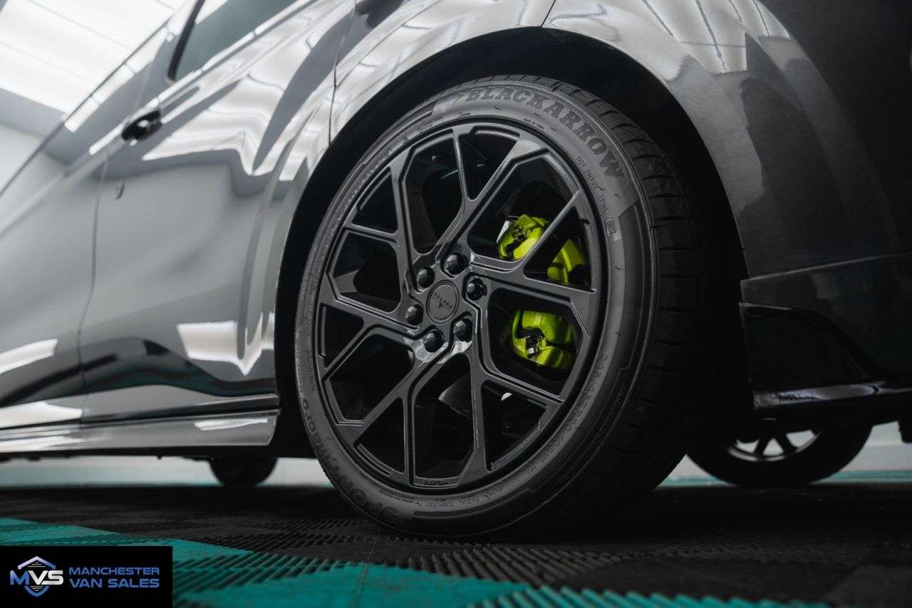 A 0 FORD TRANSIT CUSTOM 2.0 LWB MCR EDITION AUTO - 20' ALLOYS & LOWERING KIT A 0 FORD TRANSIT CUSTOM 2.0 LWB MCR EDITION AUTO - 20' ALLOYS & LOWERING KIT