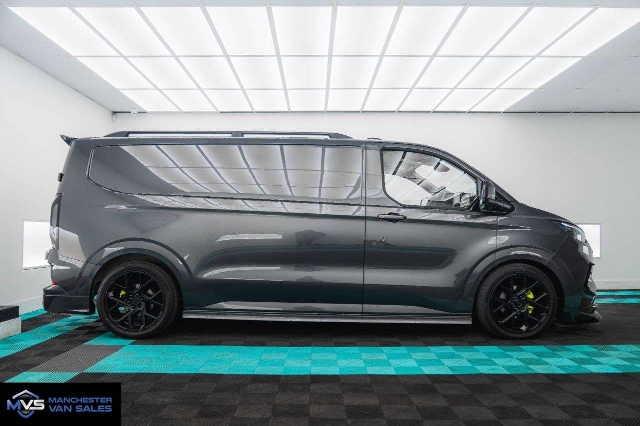 A 0 FORD TRANSIT CUSTOM 2.0 LWB MCR EDITION AUTO - 20' ALLOYS & LOWERING KIT A 0 FORD TRANSIT CUSTOM 2.0 LWB MCR EDITION AUTO - 20' ALLOYS & LOWERING KIT