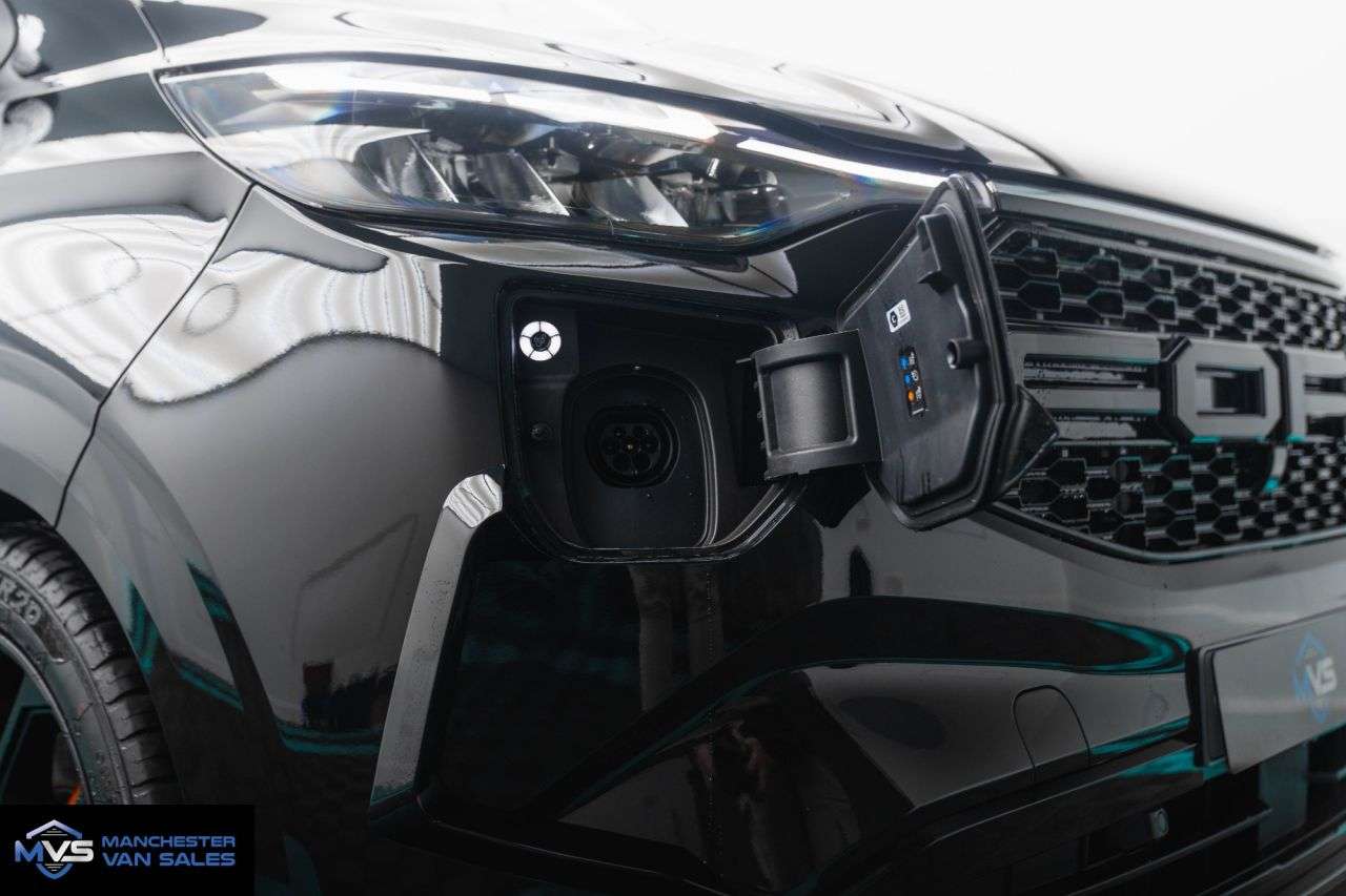 A null FORD TRANSIT CUSTOM 2.5 PHEV MATRIX X SPORT EDITION 232BHP AUTO - ALLOYS A null FORD TRANSIT CUSTOM 2.5 PHEV MATRIX X SPORT EDITION 232BHP AUTO - ALLOYS