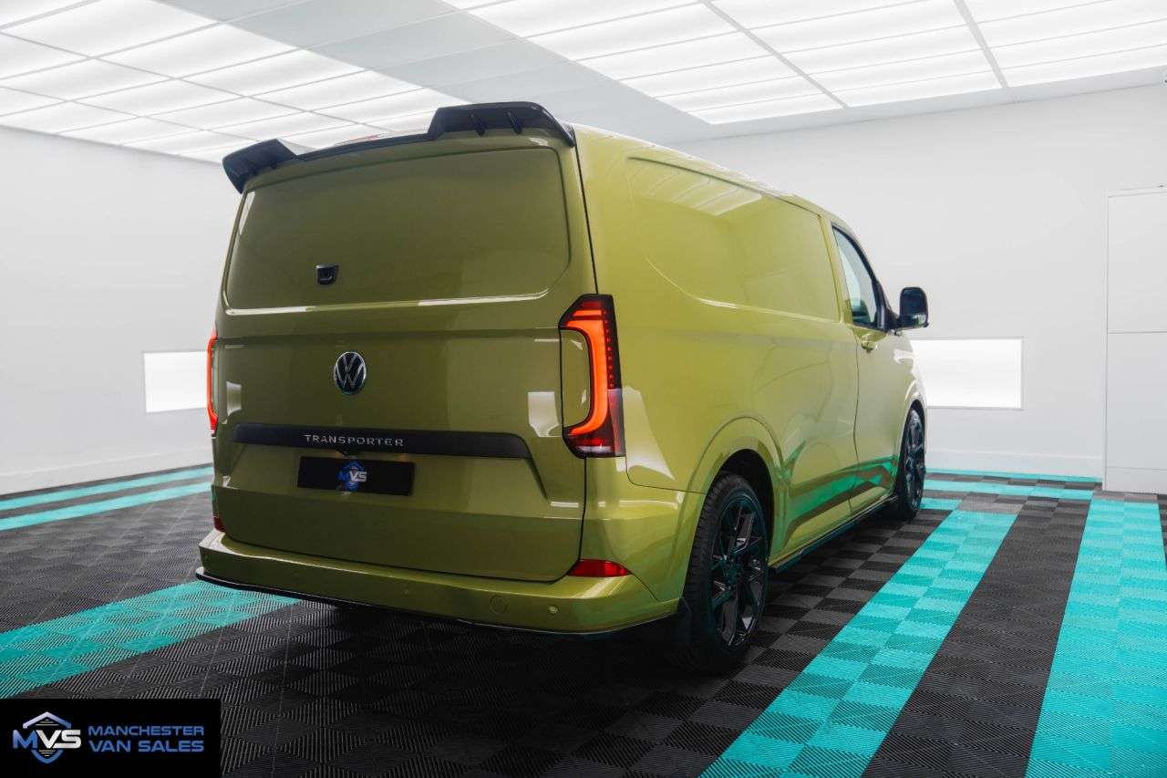 A null VOLKSWAGEN TRANSPORTER 2.0 SWB COMMERCE PRO MATRIX SPORT EDITION 150 AUTO A null VOLKSWAGEN TRANSPORTER 2.0 SWB COMMERCE PRO MATRIX SPORT EDITION 150 AUTO