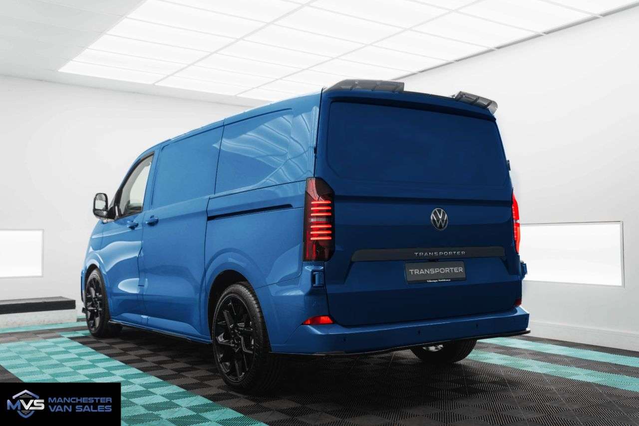 A null VOLKSWAGEN TRANSPORTER 2.0 SWB MATRIX SPORT EDITION 150 AUTO COMMERCE PRO A null VOLKSWAGEN TRANSPORTER 2.0 SWB MATRIX SPORT EDITION 150 AUTO COMMERCE PRO