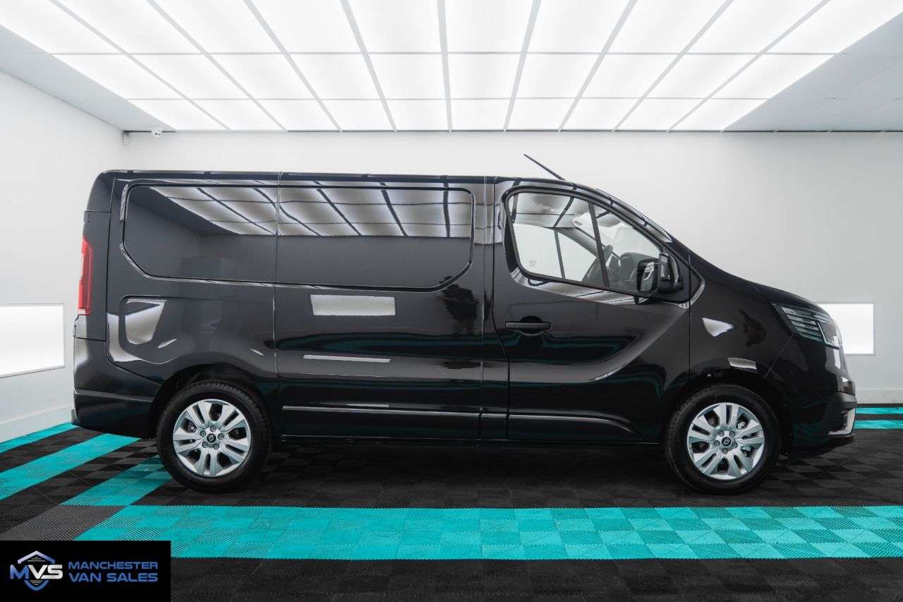 A null RENAULT TRAFIC 2.0 SL30 SWB 130 EXTRA - TOP SPEC - SAT NAV A null RENAULT TRAFIC 2.0 SL30 SWB 130 EXTRA - TOP SPEC - SAT NAV