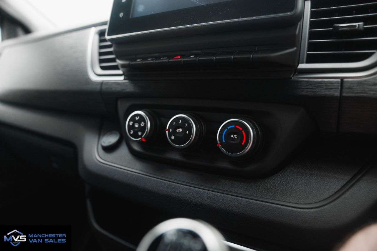 2026 RENAULT TRAFIC 2026 RENAULT TRAFIC