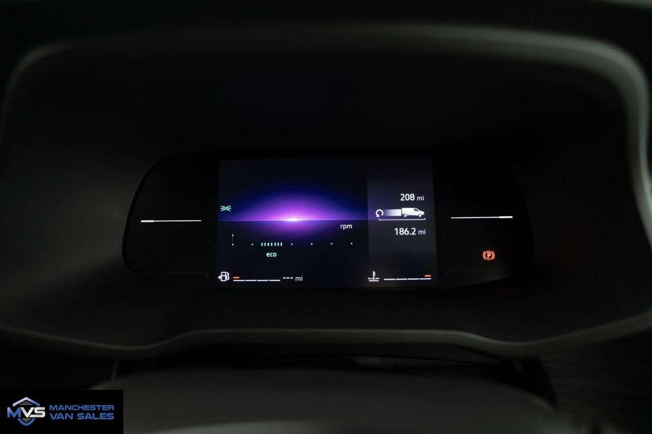 2026 RENAULT TRAFIC 2026 RENAULT TRAFIC