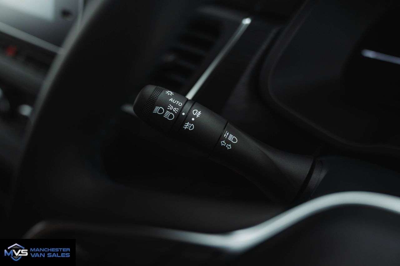 2026 RENAULT TRAFIC 2026 RENAULT TRAFIC