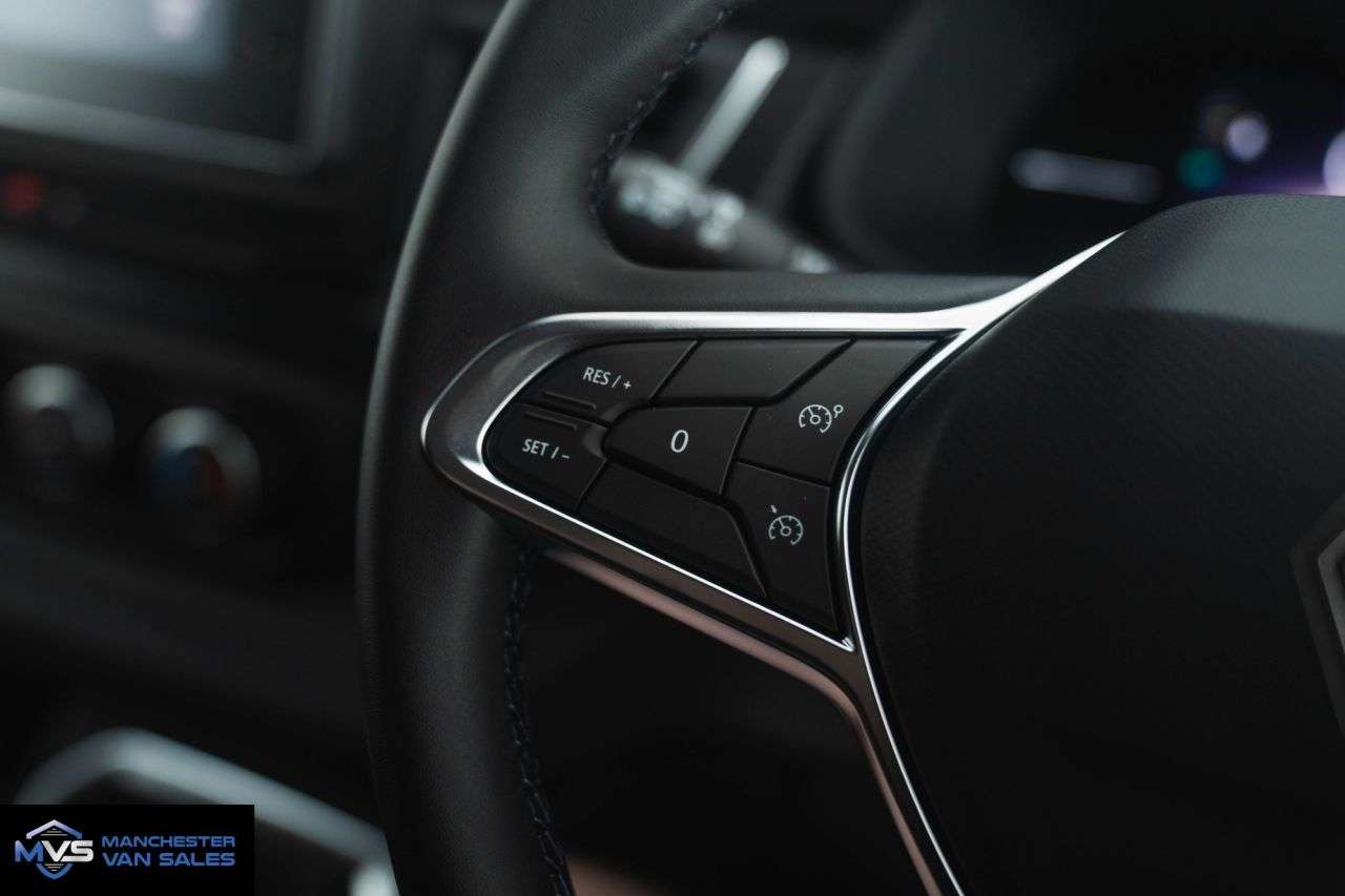 2026 RENAULT TRAFIC 2026 RENAULT TRAFIC