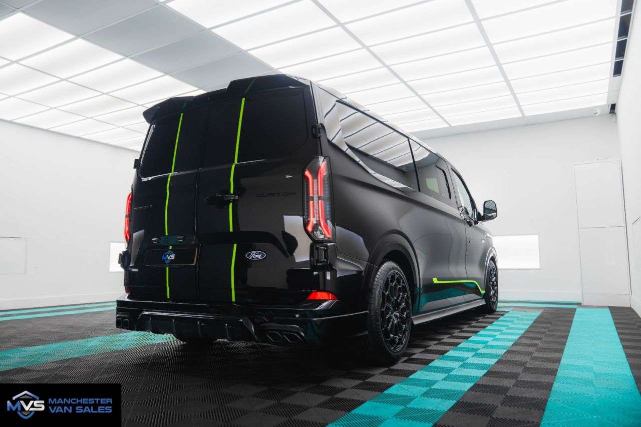 A null FORD TRANSIT CUSTOM 2.0 300 LWB VENOM X 170BHP AUTO DCAB CONVERSION A null FORD TRANSIT CUSTOM 2.0 300 LWB VENOM X 170BHP AUTO DCAB CONVERSION