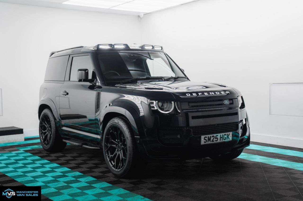 A 2025 LAND ROVER DEFENDER 3.0 Hard Top 250bhp Auto 3SEATS MCR WIDE ARCH BLACK EDITION A 2025 LAND ROVER DEFENDER 3.0 Hard Top 250bhp Auto 3SEATS MCR WIDE ARCH BLACK EDITION