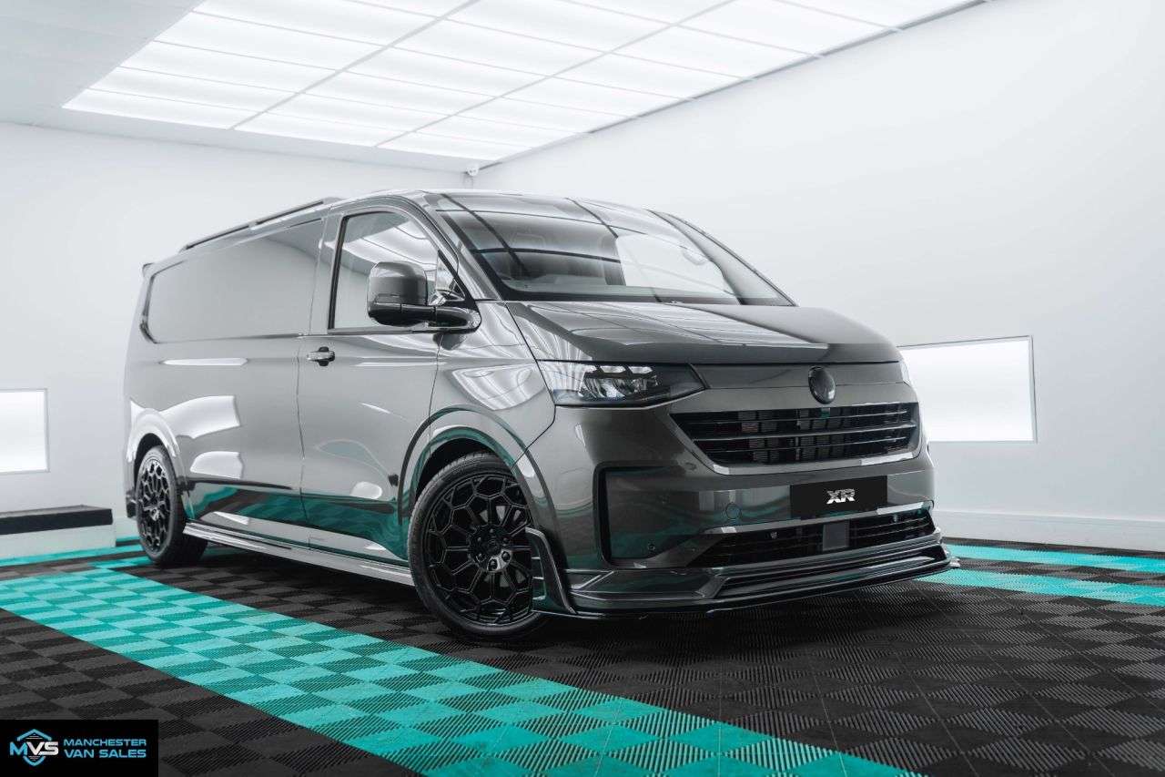A 2026 VOLKSWAGEN TRANSPORTER 2.0 LWB XR SPORT EDITION 4MOTION AUTO - GRAPHITE DUST A 2026 VOLKSWAGEN TRANSPORTER 2.0 LWB XR SPORT EDITION 4MOTION AUTO - GRAPHITE DUST