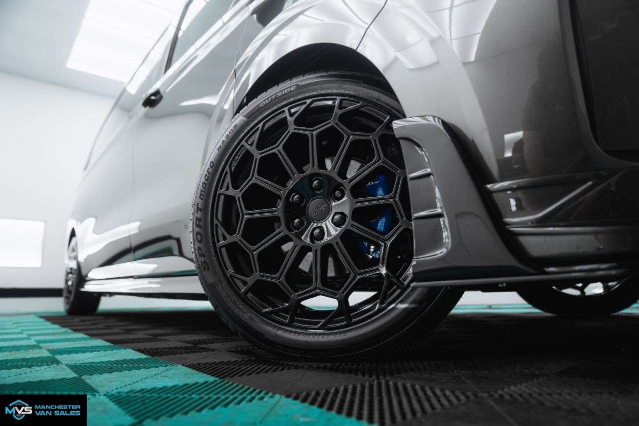 A 2026 VOLKSWAGEN TRANSPORTER 2.0 LWB XR SPORT EDITION 4MOTION AUTO - GRAPHITE DUST A 2026 VOLKSWAGEN TRANSPORTER 2.0 LWB XR SPORT EDITION 4MOTION AUTO - GRAPHITE DUST