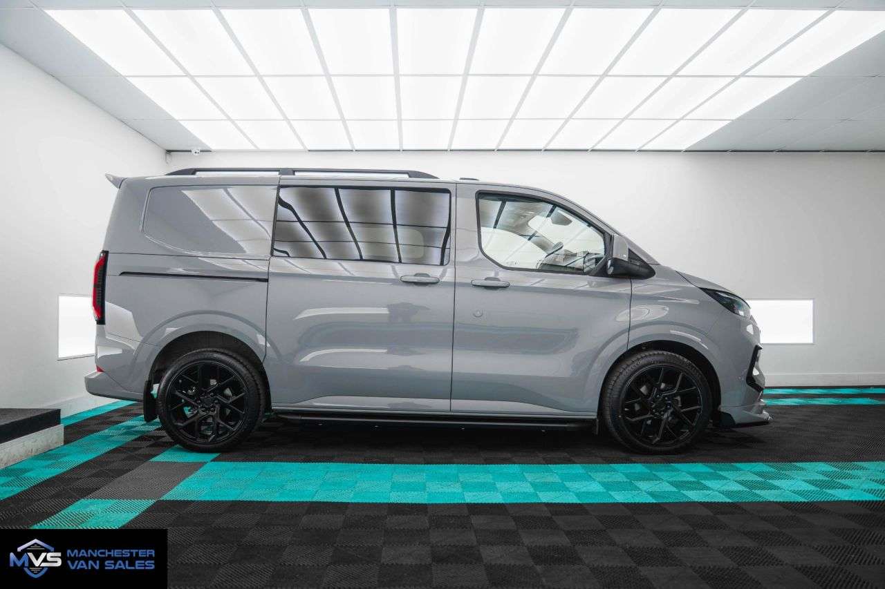 A 0 FORD TRANSIT CUSTOM 2.0 LWB HALO X SPORTS EDITION 170BHP AUTO FACTORY DCAB A 0 FORD TRANSIT CUSTOM 2.0 LWB HALO X SPORTS EDITION 170BHP AUTO FACTORY DCAB