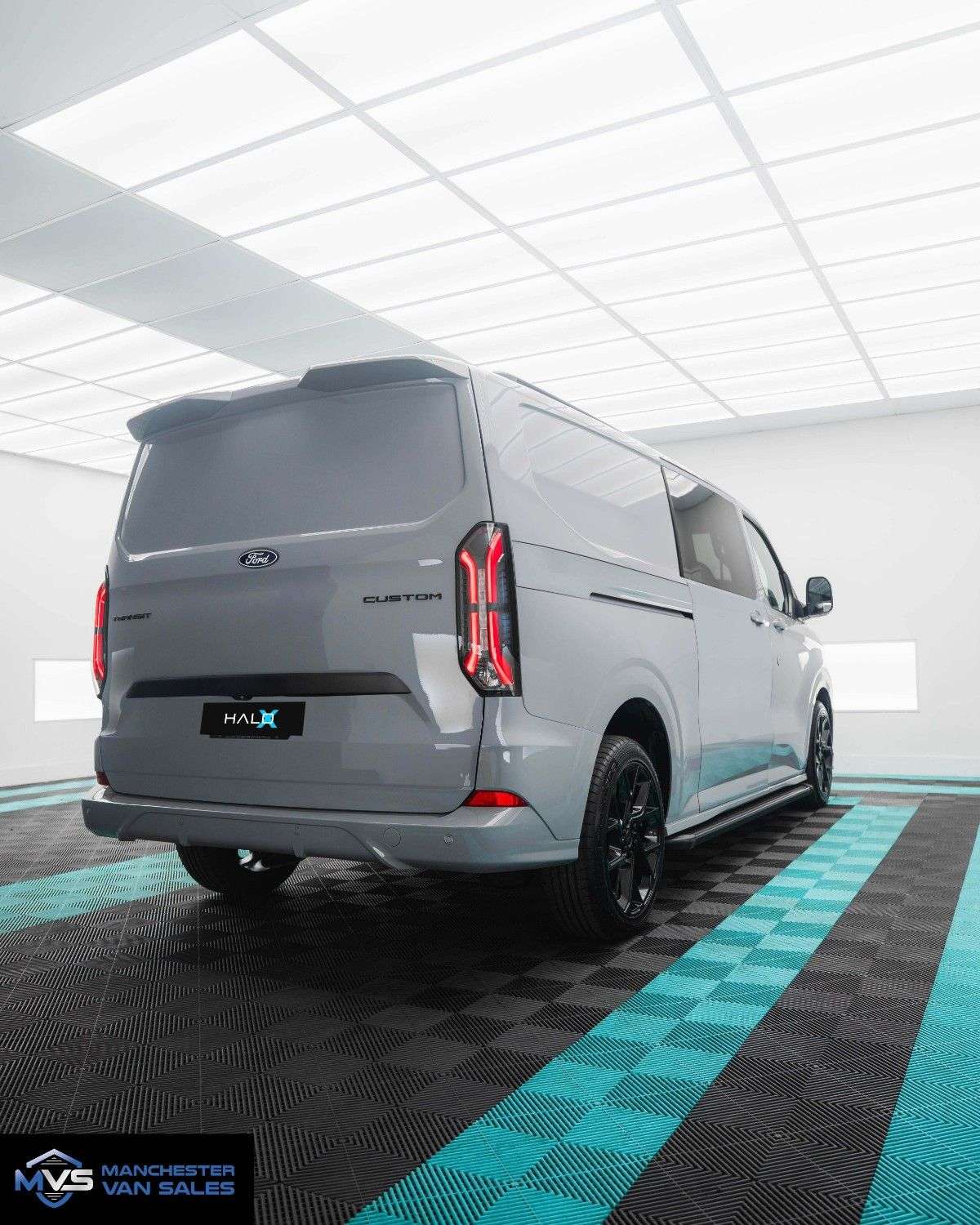 A 0 FORD TRANSIT CUSTOM 2.0 LWB HALO X SPORTS EDITION 170BHP AUTO FACTORY DCAB A 0 FORD TRANSIT CUSTOM 2.0 LWB HALO X SPORTS EDITION 170BHP AUTO FACTORY DCAB