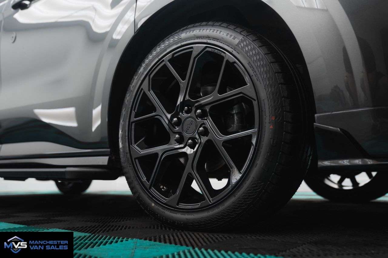 A 2024 FORD TRANSIT CUSTOM 2.0 300 LWB HALO X SPORT 170BHP AUTO - MAGNETIC GREY A 2024 FORD TRANSIT CUSTOM 2.0 300 LWB HALO X SPORT 170BHP AUTO - MAGNETIC GREY