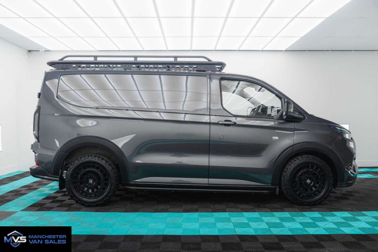 A null FORD TRANSIT CUSTOM 2.0 320 SWB MCR EXPLORER EDITION - ROGUE ALLOY WHEELS A null FORD TRANSIT CUSTOM 2.0 320 SWB MCR EXPLORER EDITION - ROGUE ALLOY WHEELS