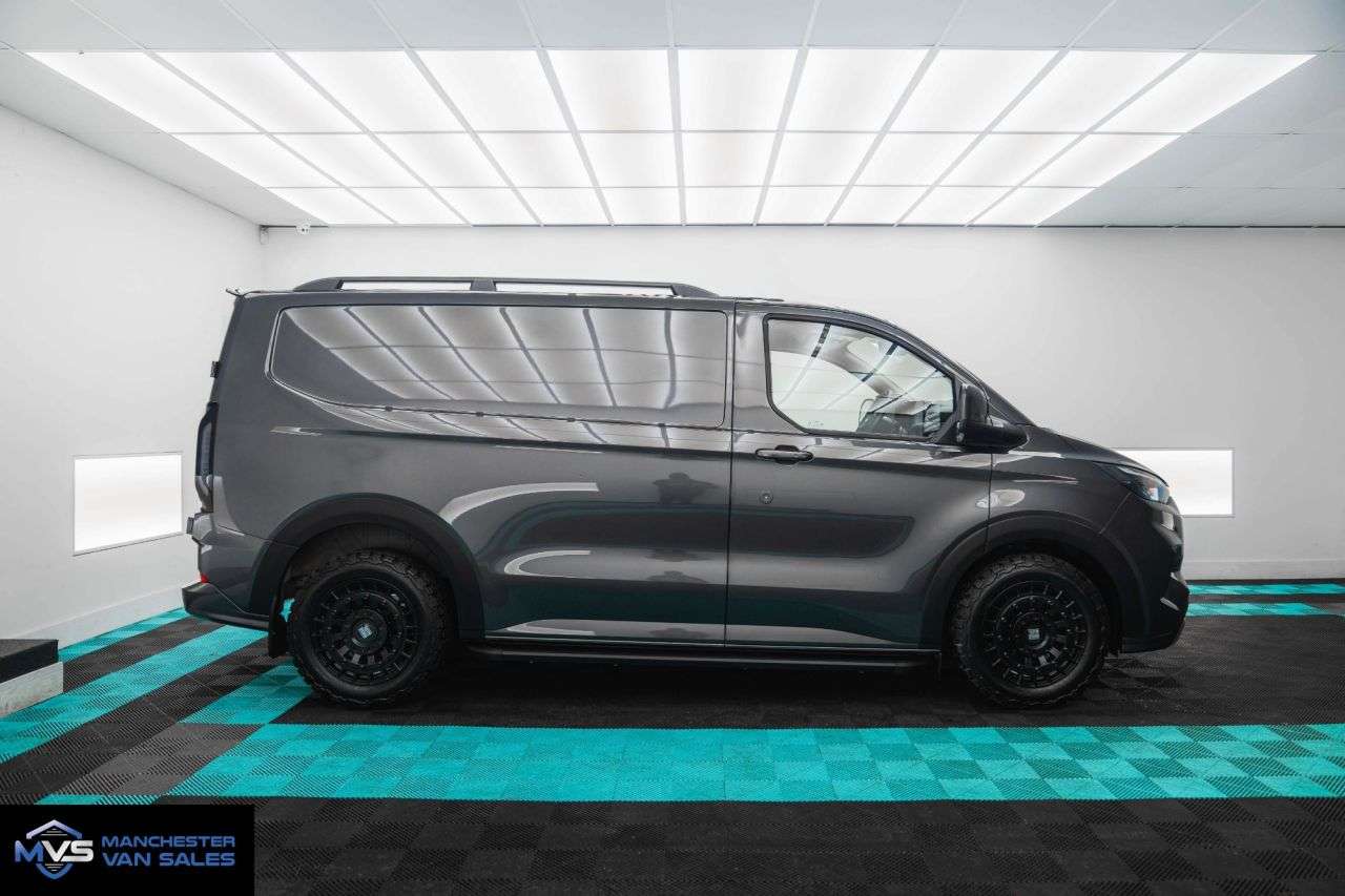 A 2024 FORD TRANSIT CUSTOM 2.0 320 SWB MCR EXPLORER EDITION - ROGUE ALLOY WHEELS A 2024 FORD TRANSIT CUSTOM 2.0 320 SWB MCR EXPLORER EDITION - ROGUE ALLOY WHEELS