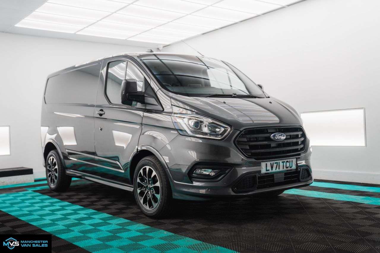 A 2021 FORD TRANSIT CUSTOM 2.0 310 SWB FACTORY 185BHP AUTO SPORT - VERY HIGH SPEC A 2021 FORD TRANSIT CUSTOM 2.0 310 SWB FACTORY 185BHP AUTO SPORT - VERY HIGH SPEC