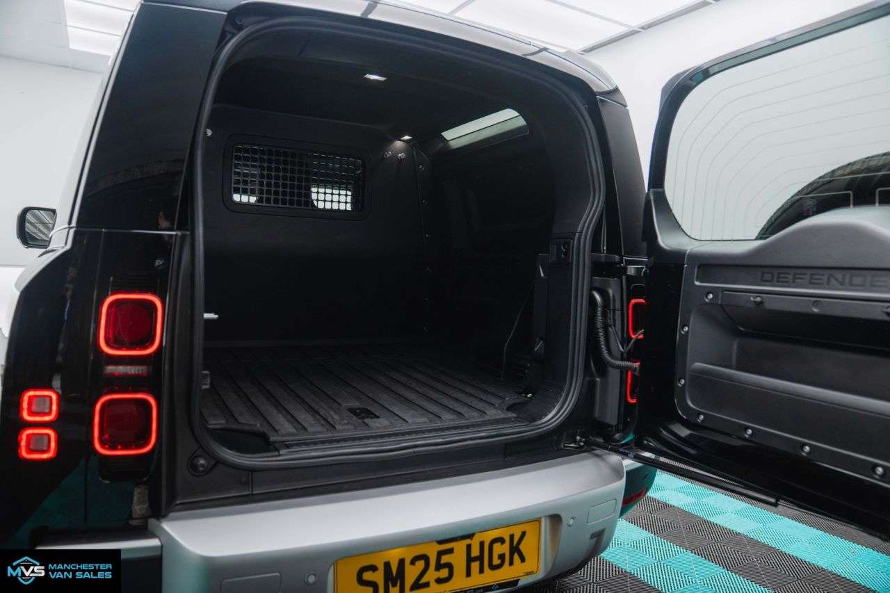 null LAND ROVER DEFENDER 90 null LAND ROVER DEFENDER 90