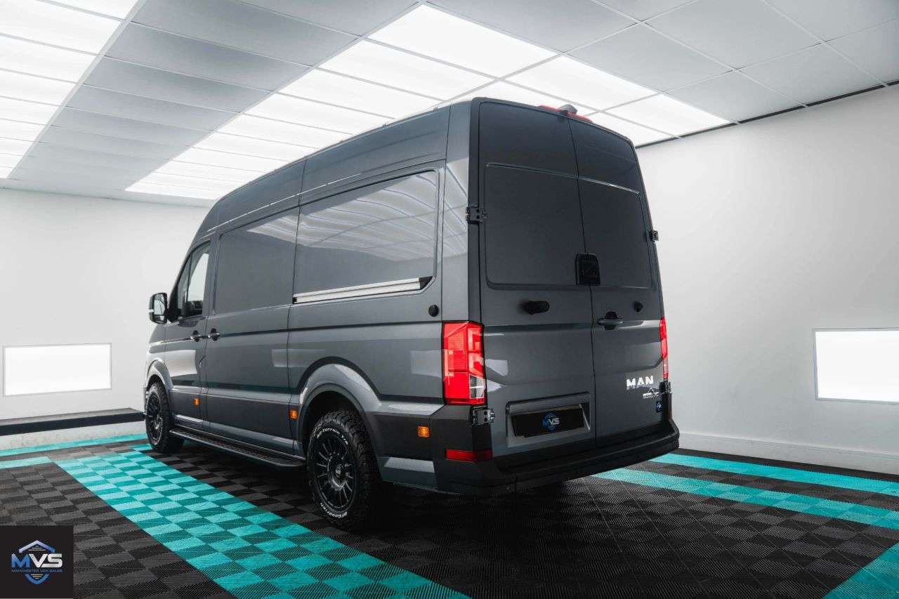 A null MAN TGE 2.0 MWB 4MOTION MCR EDITION 180BHP AUTO - INDIUM GREY A null MAN TGE 2.0 MWB 4MOTION MCR EDITION 180BHP AUTO - INDIUM GREY