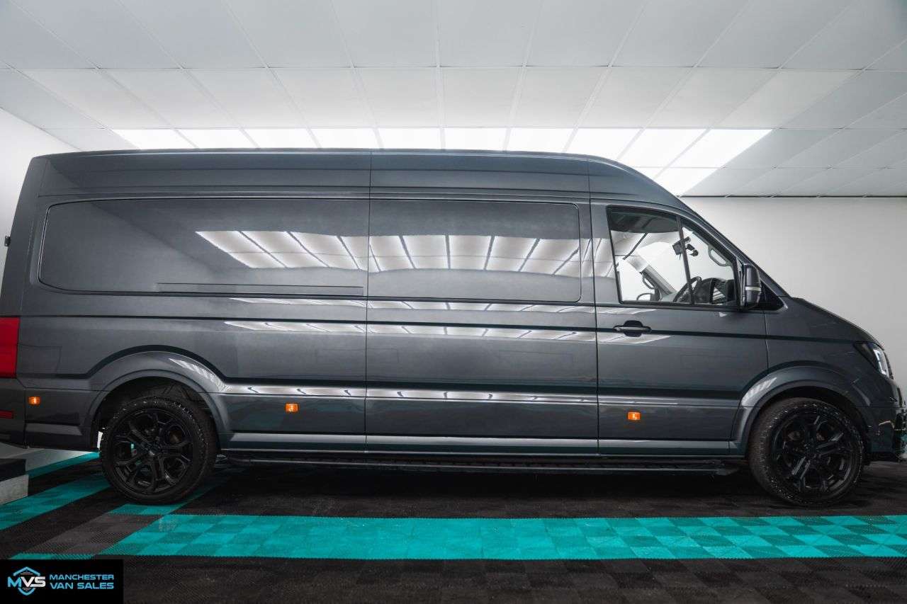 A 2023 VOLKSWAGEN CRAFTER 2.0 TDI CR35 LWB 140BHP R SPORTS EDITION - 20" ALLOYS Panel Van A 2023 VOLKSWAGEN CRAFTER 2.0 TDI CR35 LWB 140BHP R SPORTS EDITION - 20" ALLOYS Panel Van