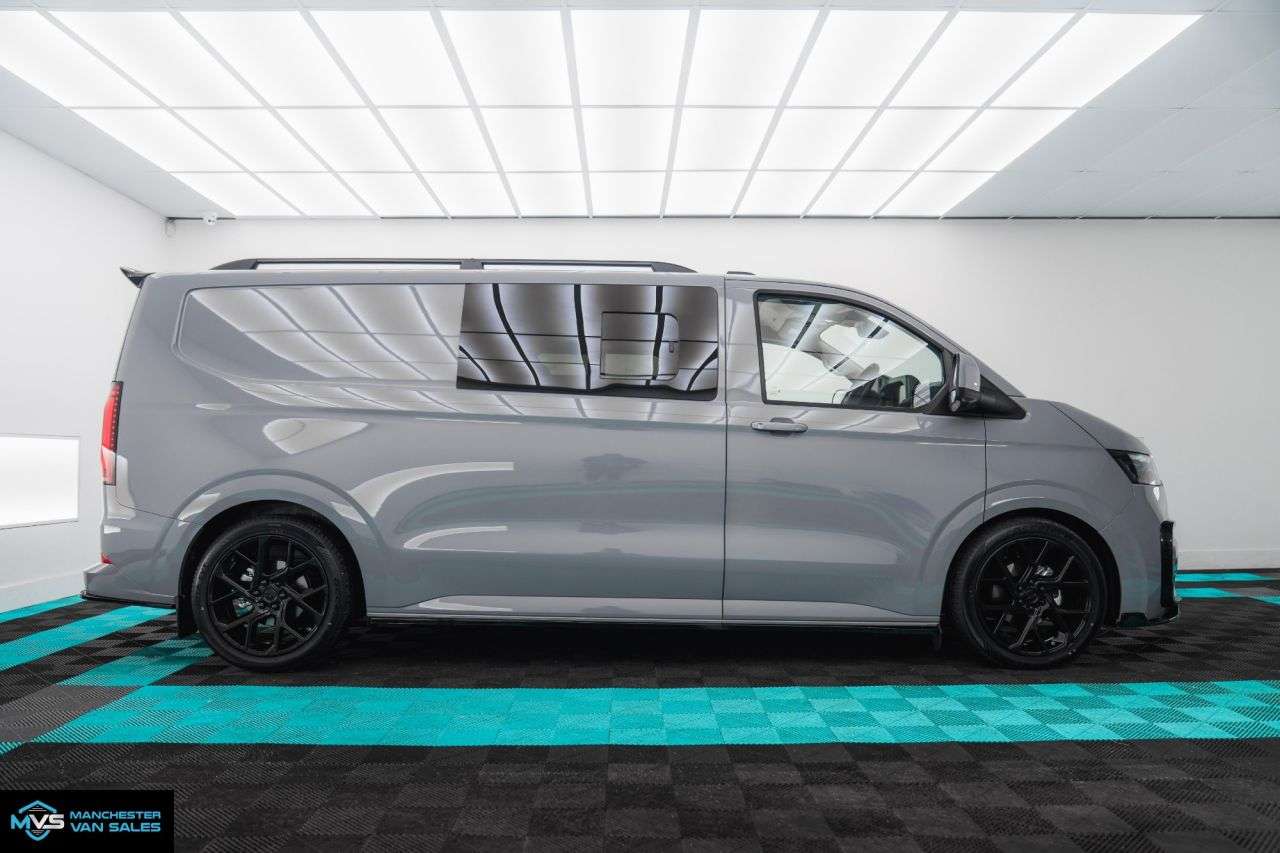 A 0 VOLKSWAGEN TRANSPORTER 2.0 LWB 4MOTION MATRIX SPORT EDITION KOMBI CONVERSION - TAILGATE A 0 VOLKSWAGEN TRANSPORTER 2.0 LWB 4MOTION MATRIX SPORT EDITION KOMBI CONVERSION - TAILGATE