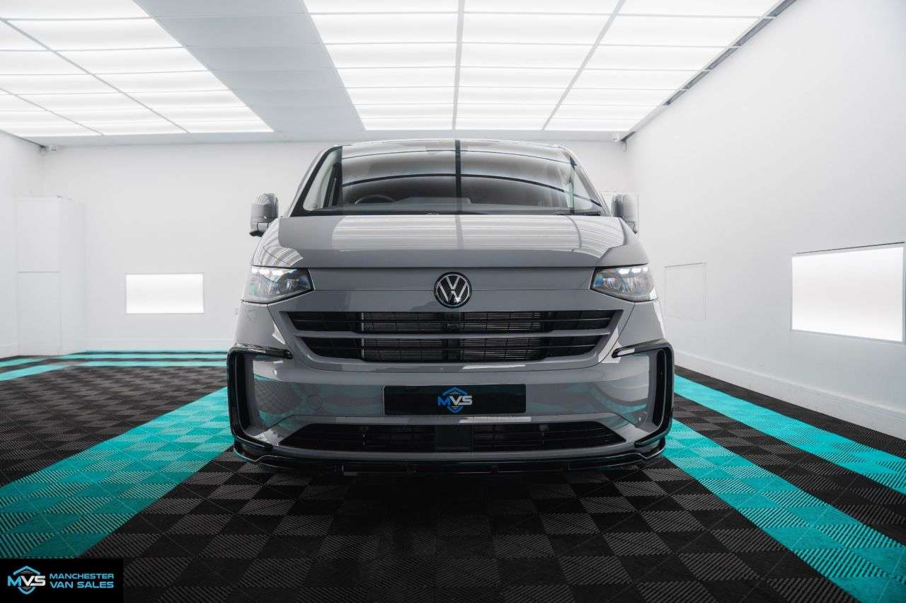 A 0 VOLKSWAGEN TRANSPORTER 2.0 LWB 4MOTION MATRIX SPORT EDITION KOMBI CONVERSION - TAILGATE A 0 VOLKSWAGEN TRANSPORTER 2.0 LWB 4MOTION MATRIX SPORT EDITION KOMBI CONVERSION - TAILGATE