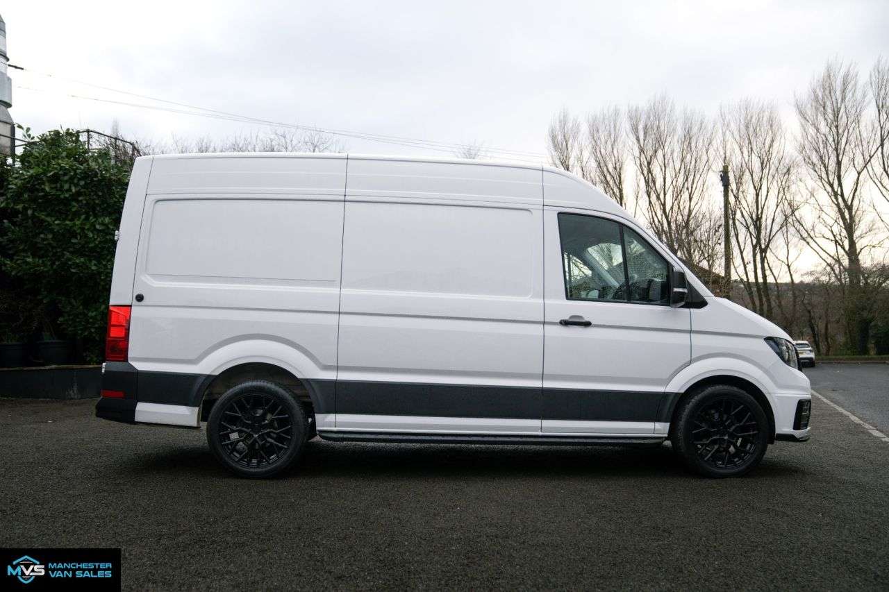 A 0 VOLKSWAGEN CRAFTER 2.0 TDI CR35 FWD Commerce Plus MWB - TOP SPEC A 0 VOLKSWAGEN CRAFTER 2.0 TDI CR35 FWD Commerce Plus MWB - TOP SPEC